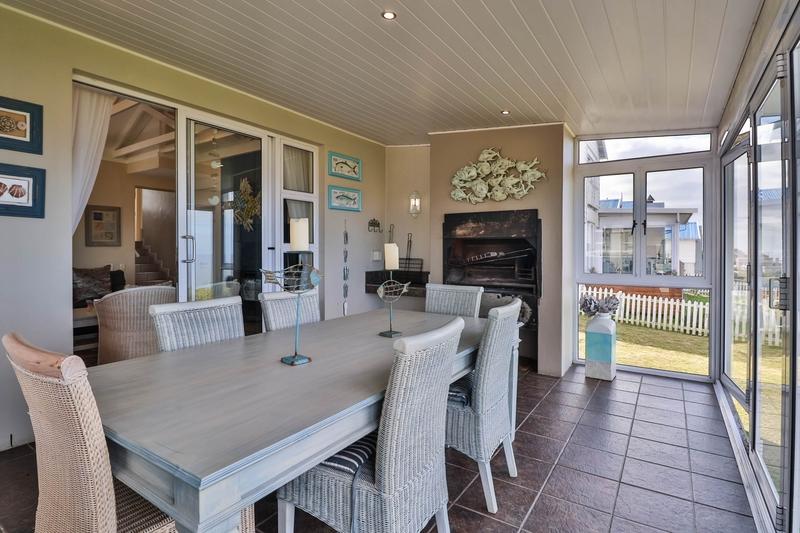 To Let 4 Bedroom Property for Rent in Pinnacle Point Golf Estate Western Cape